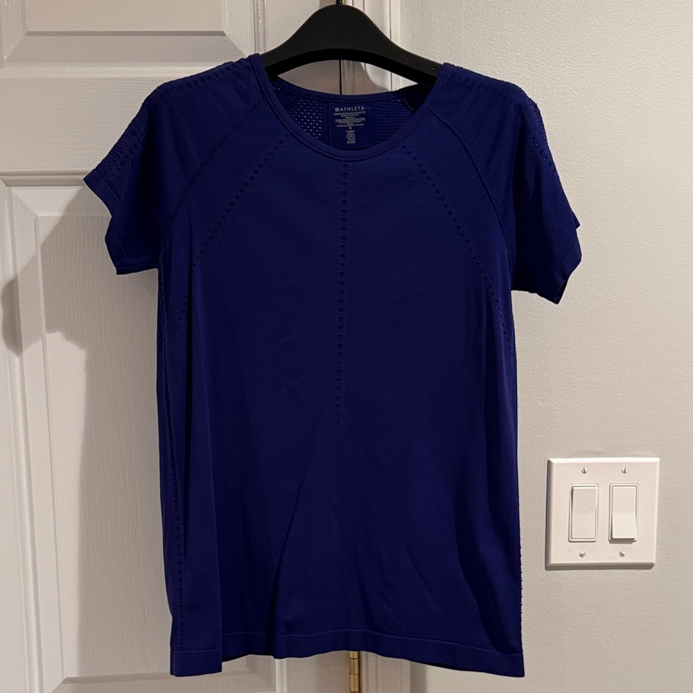 Athleta Nylon workout Shirt. Size Small. Deep Purple. In good shape.